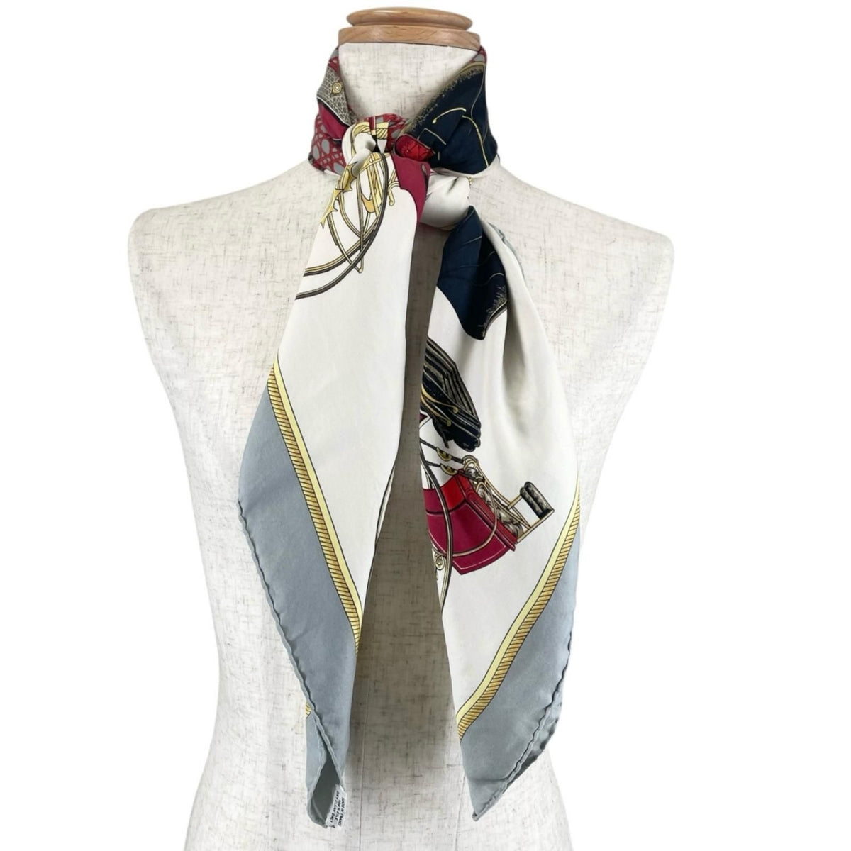 Hermes Carre 90 Scarf Silk Multicolor — view 2
