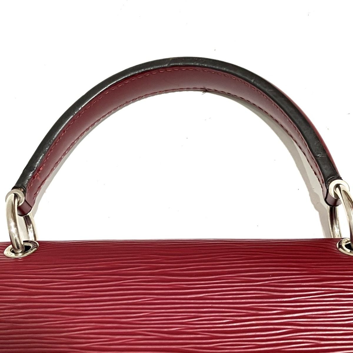 Louis Vuitton Grenelle PM Epi Handbag Leather — view 8
