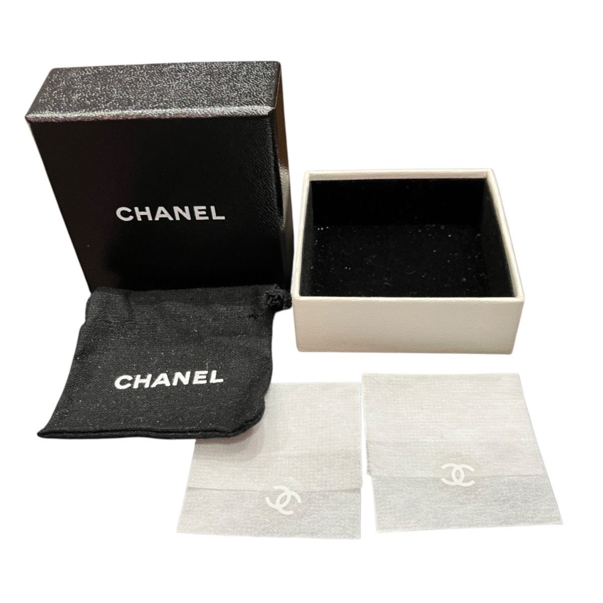 Chanel CC Logo Pearl Swing Earrings Alloy Resin — view 6