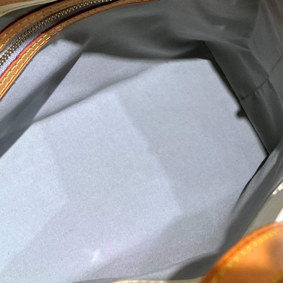 Louis Vuitton Reade PM Vernis Handbag Patent Leather — view 5