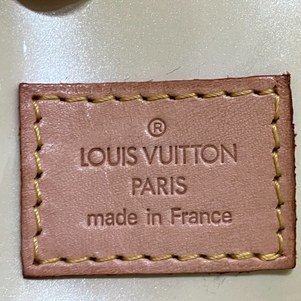 Louis Vuitton Reade PM Vernis Handbag Patent Leather — view 4