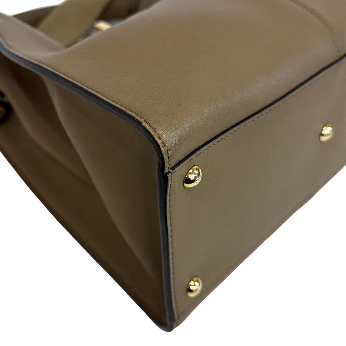 Fendi Peekaboo X-Lite Medium Leather Brown 2-Way Shoulder Bag — view 4
