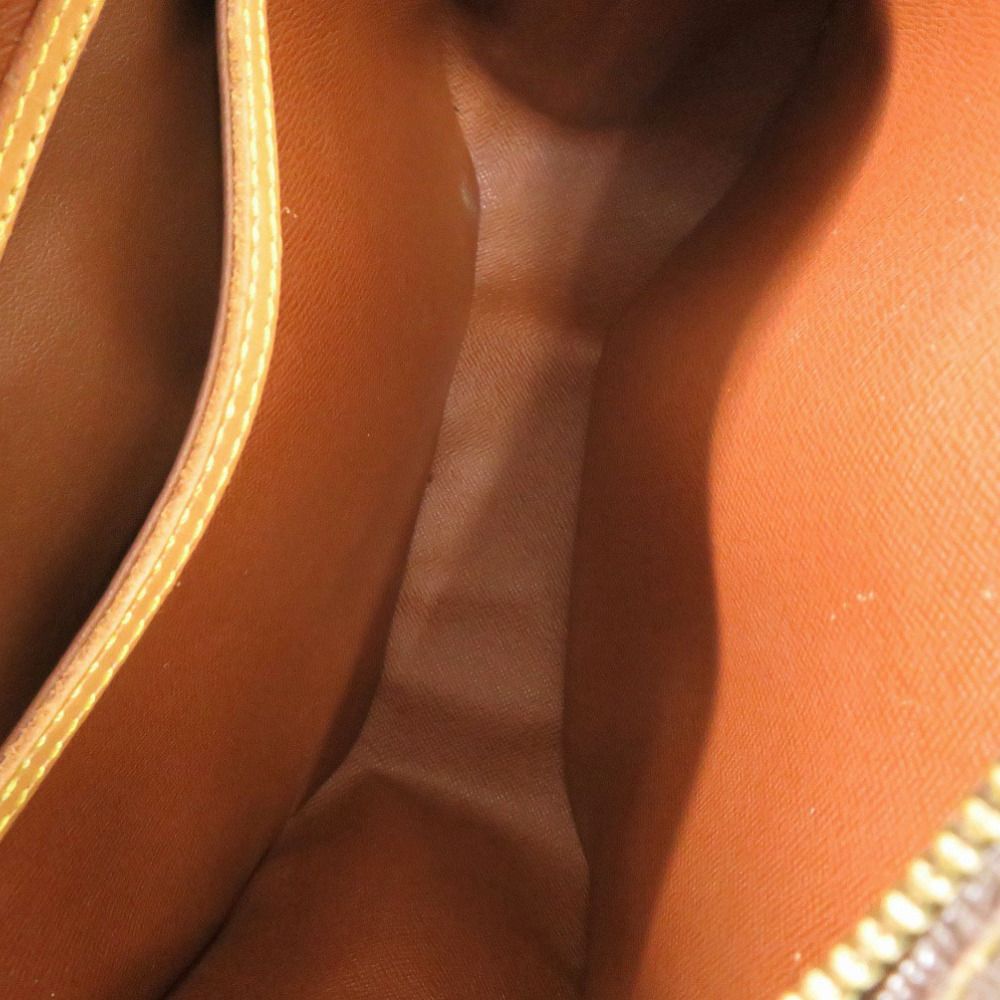 Louis Vuitton Blois Monogram Shoulder Bag — view 5