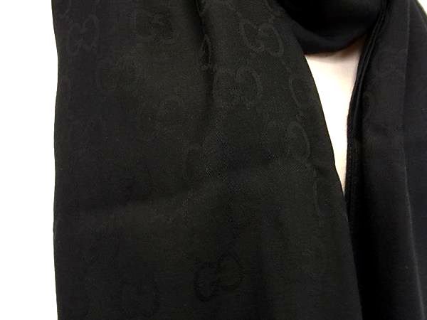 Gucci 08 GG Pattern Wool 70% Silk 30% Scarf Shawl Black — view 2