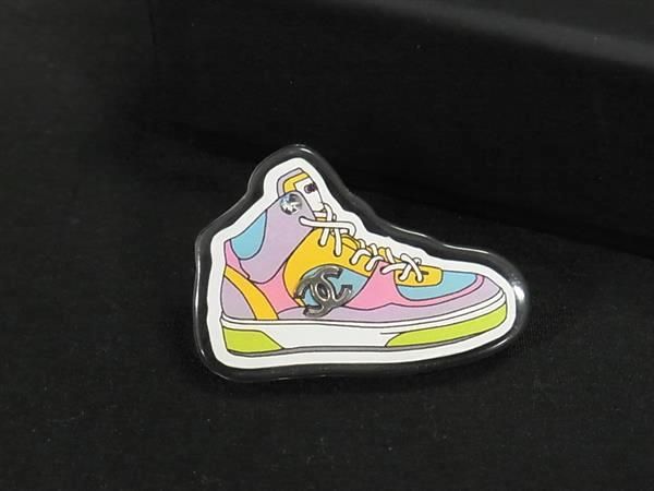 Chanel CC Logo C Pin Badge Pin Brooch Multicolor