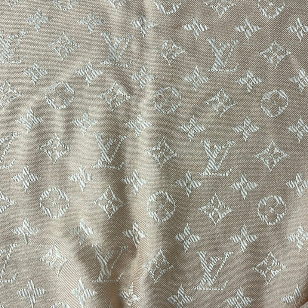 Louis Vuitton Shawl Monogram Denim Rose Wool Scarf — view 3