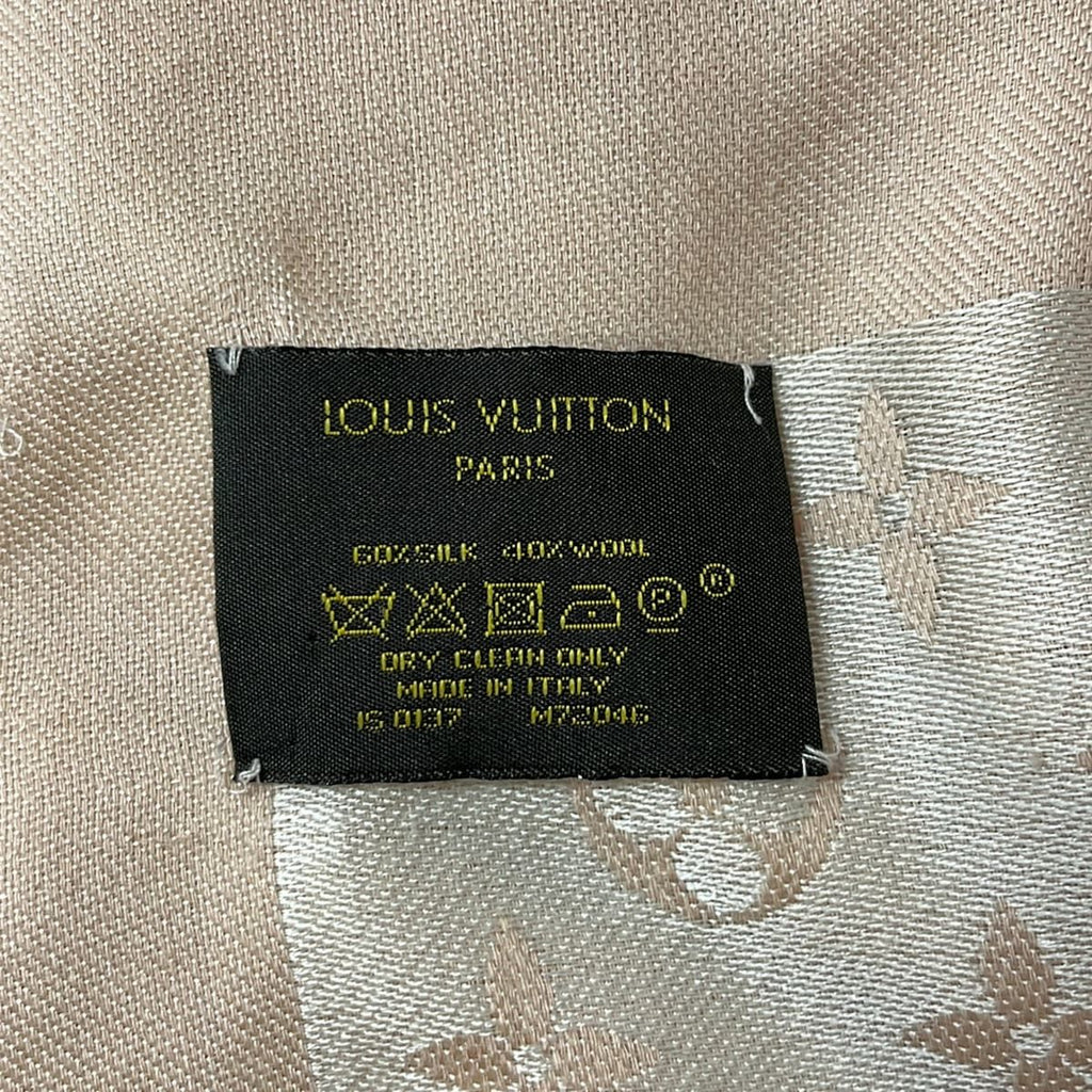 Louis Vuitton Shawl Monogram Denim Rose Wool Scarf — view 2