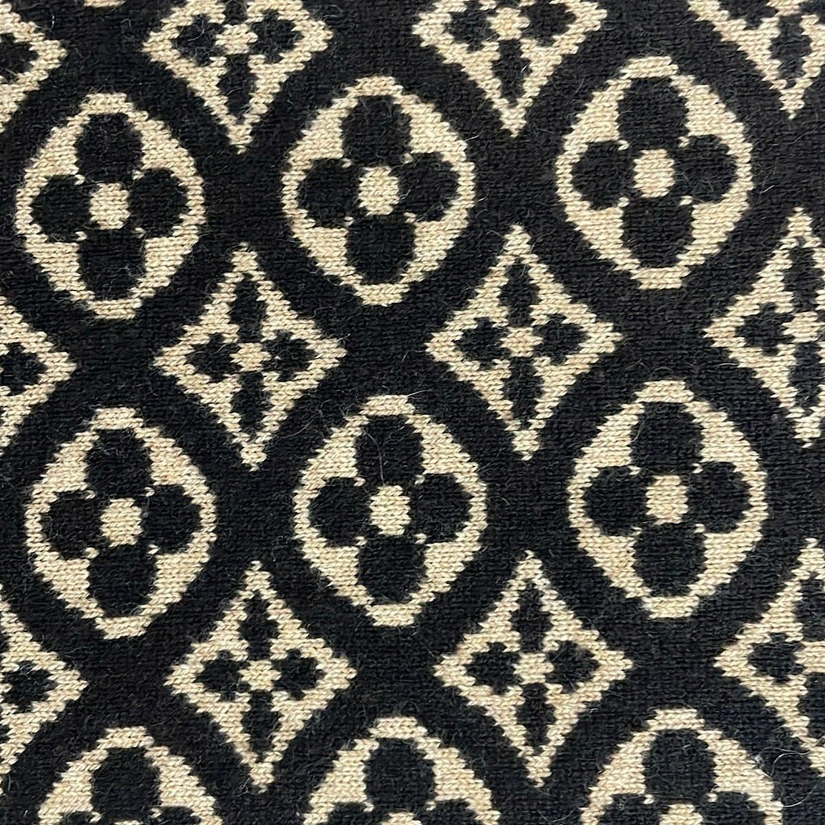 Louis Vuitton Scarf Echarpe Ski Brown Cashmere — view 4