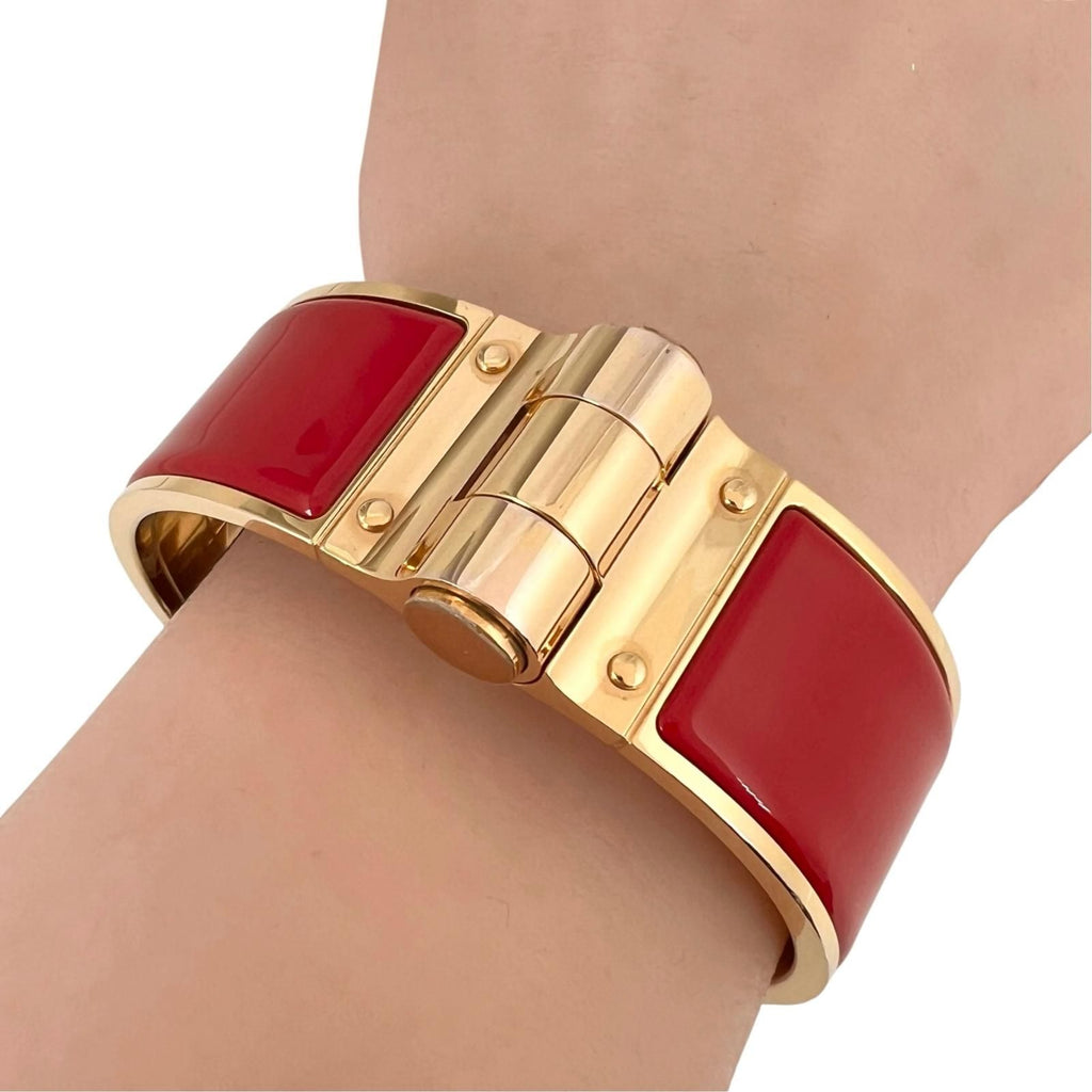 Hermes Charniere Enamel Gold Red Bangle Bracelet — view 4