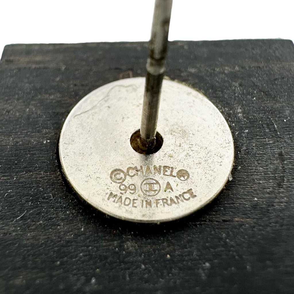 Chanel Square Wood Black Earrings — view 5