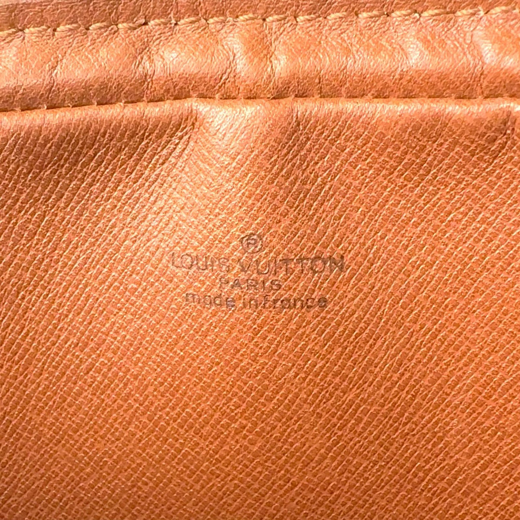 Louis Vuitton Marly Dragonne PM Monogram Leather Brown Clutch Gold — view 4