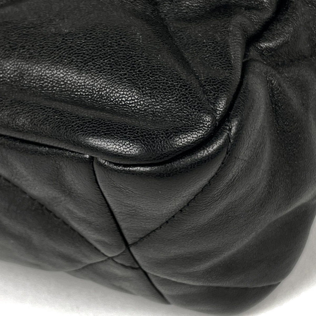 Chanel Shoulder Bag Chanel 19 2-Way Leather Black — view 3