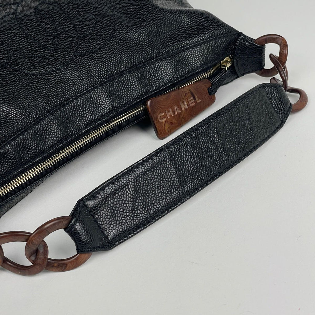 Chanel Shoulder Bag CC Logo Wood Chain Caviar Leather Black — view 5