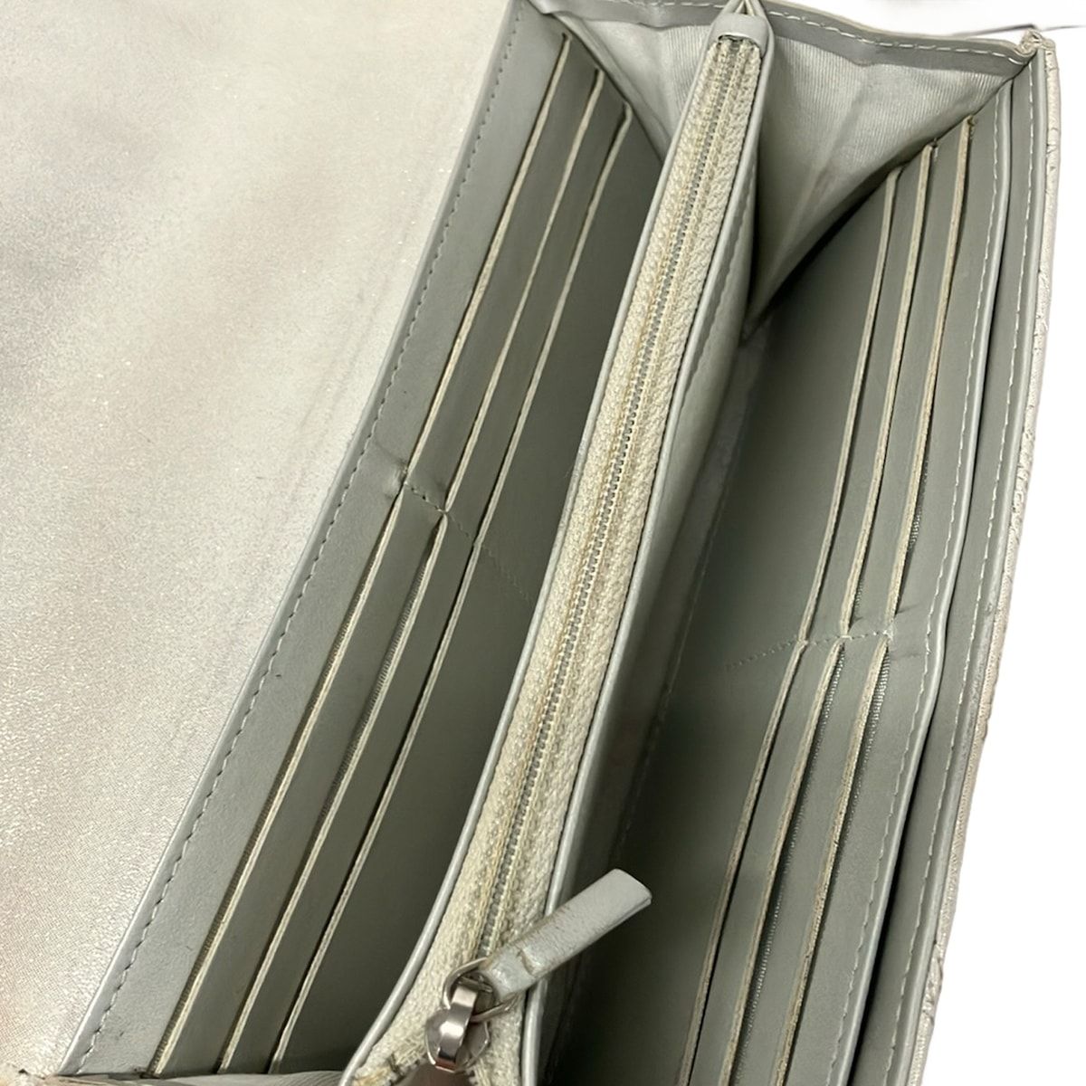 Chanel Wallet Silver CC Logo Star Glitter Lambskin — view 4