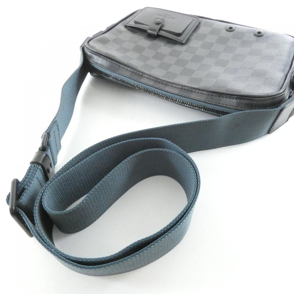 Louis Vuitton Damier Graphite Alpha Messenger Shoulder Bag — view 6