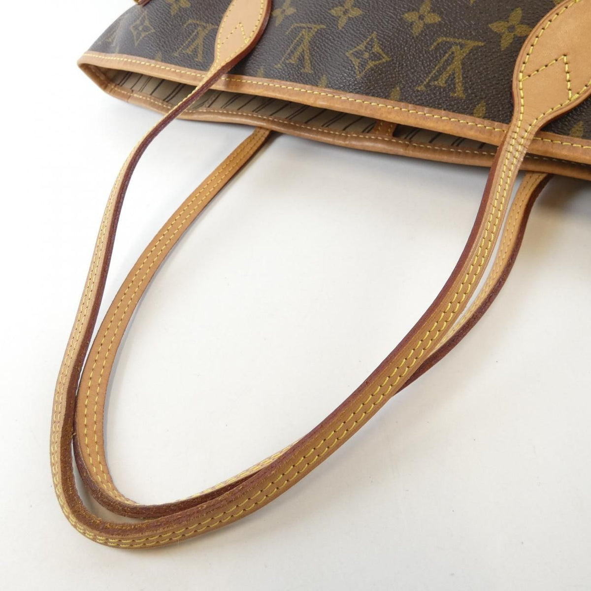 Louis Vuitton Monogram Neverfull MM Bag — view 3