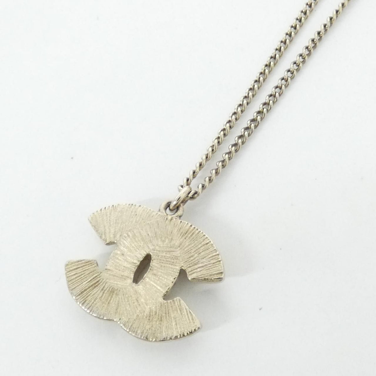 Chanel Necklace Gold — view 3