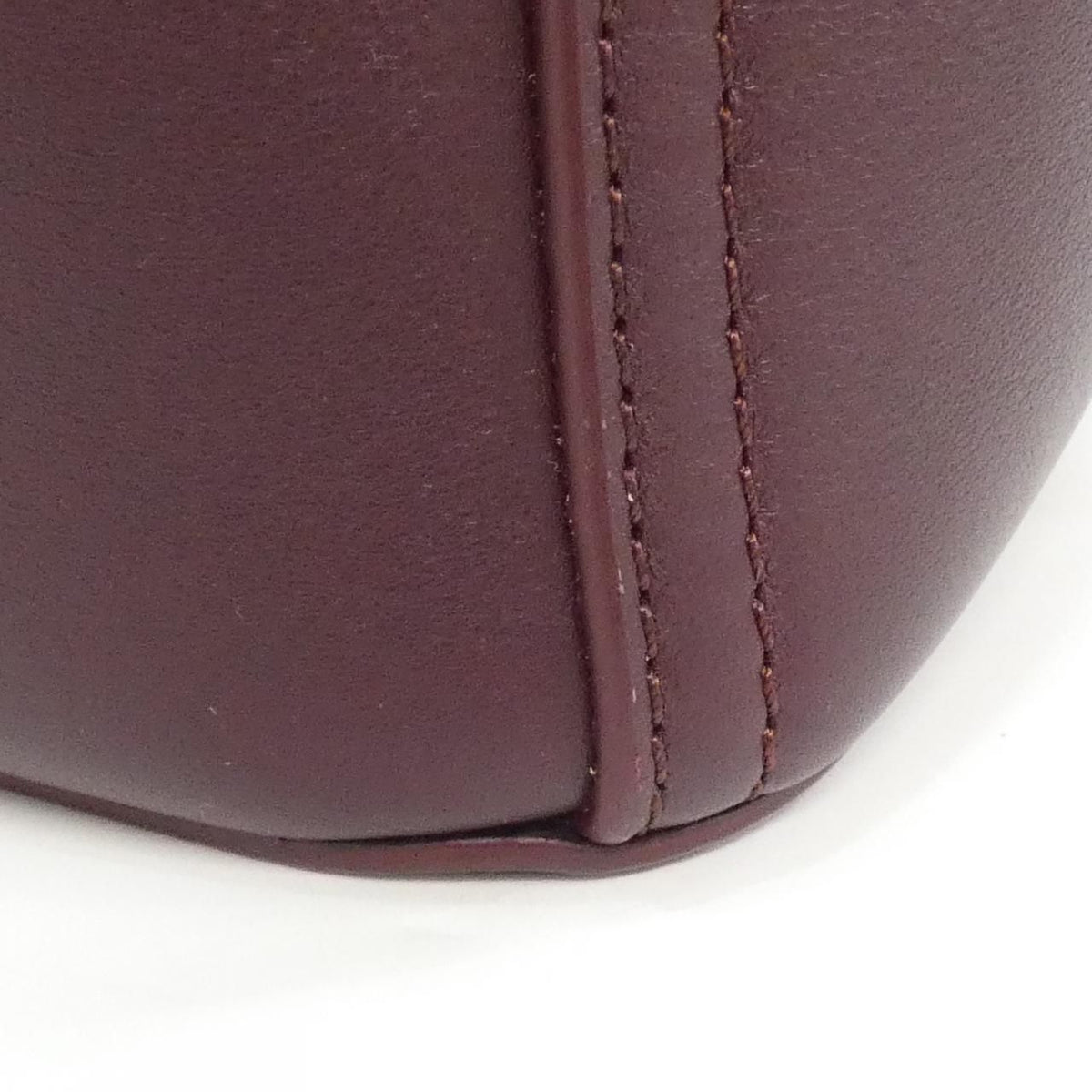 Loewe Pebble Bucket Bag — view 7
