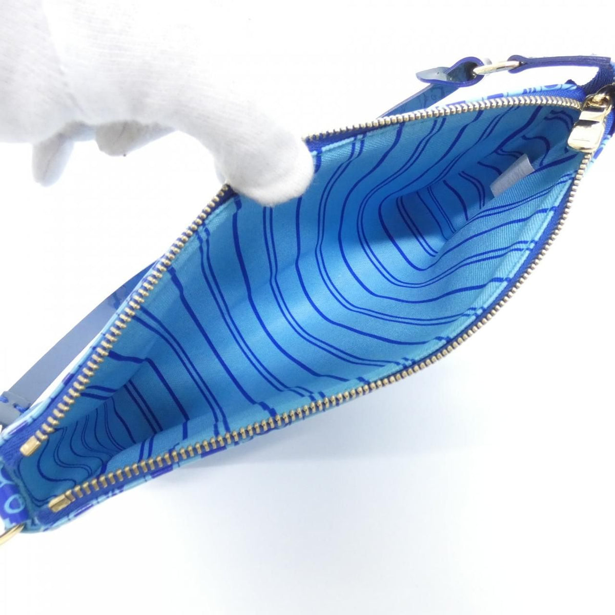 Louis Vuitton Cosmic Blossom Pochette Pouch — view 8