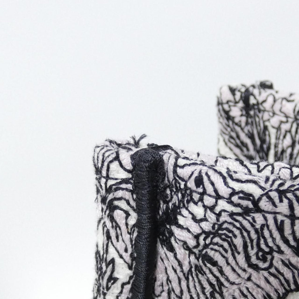 Dior Around the World Book Tote Bag Medium — view 4
