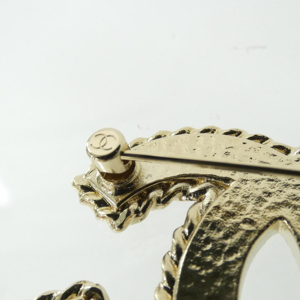Chanel Brooch Gold — view 3