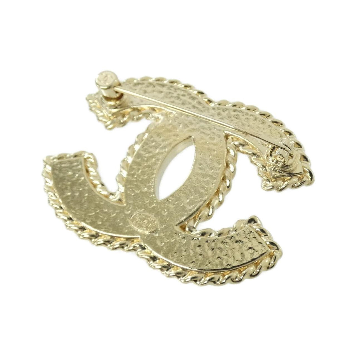 Chanel Brooch Gold — view 2