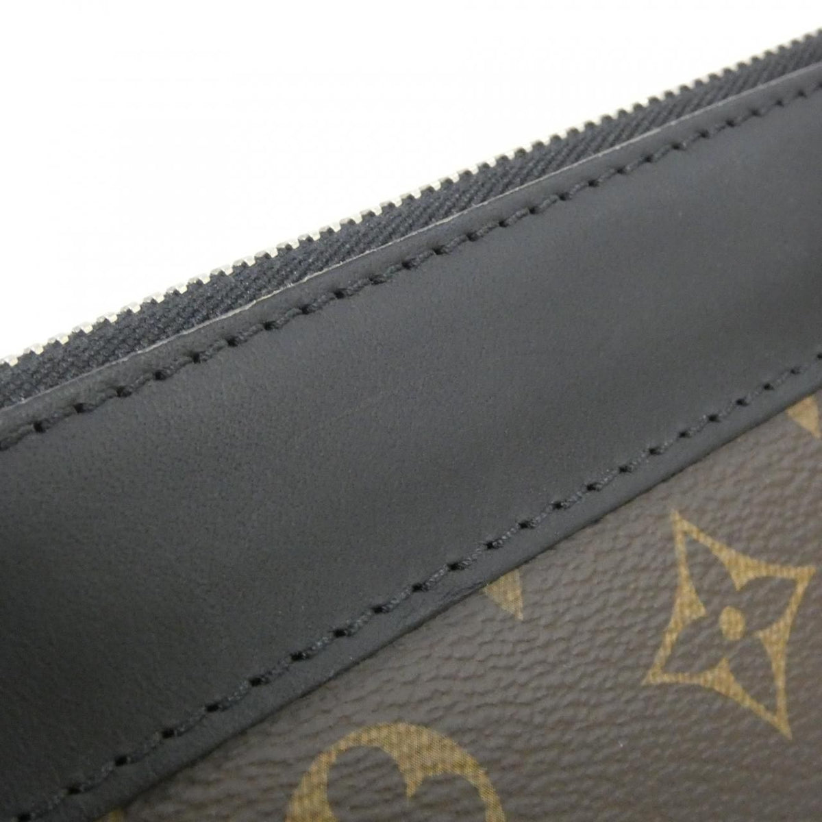 Louis Vuitton Monogram Macassar Pochette Discovery Clutch — view 4