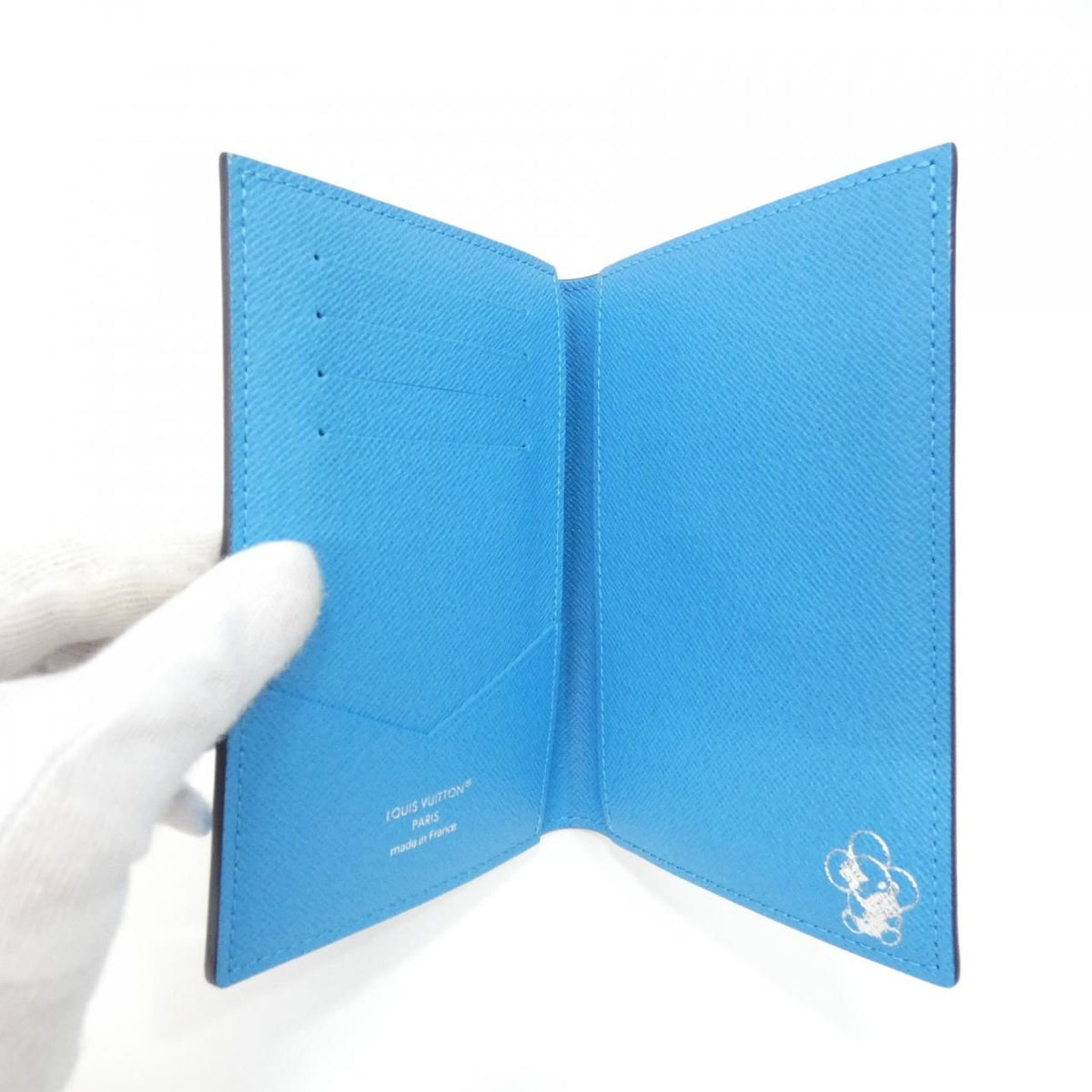 Louis Vuitton Taigarama Couverture Passport Cover — view 3