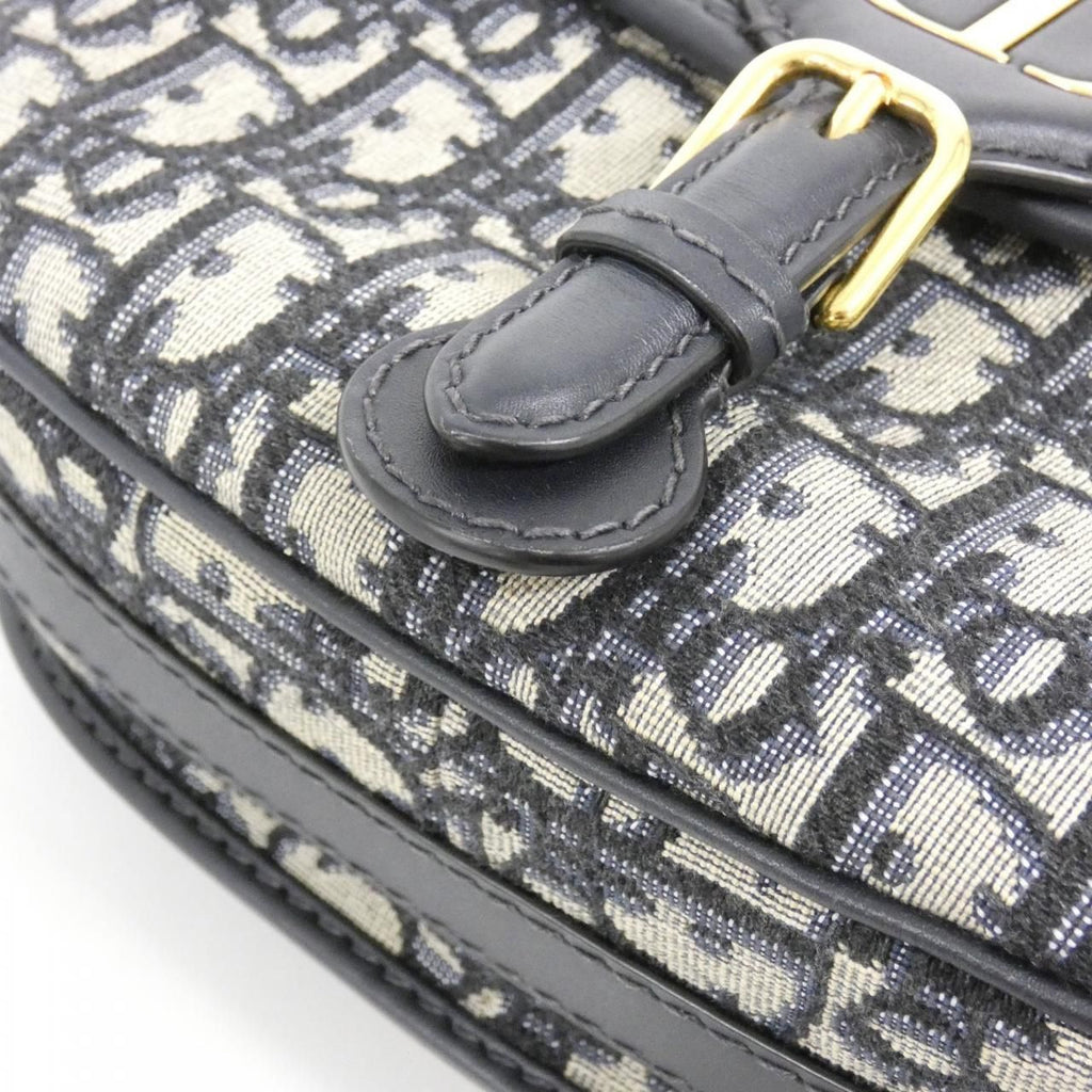 Dior Oblique Bobby Medium Shoulder Bag — view 4