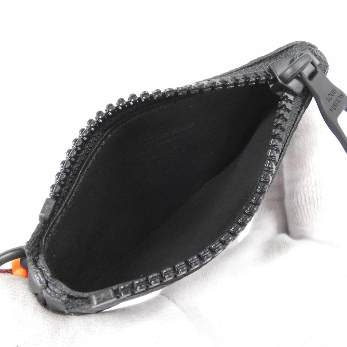 Louis Vuitton Taurillon Pochette Cles — view 4