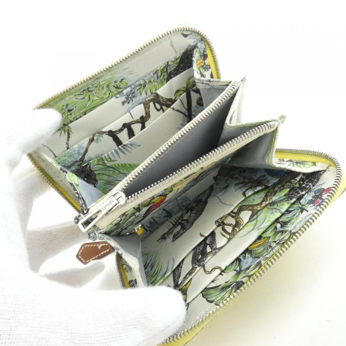 Hermes Equatour Silk'in Compact Wallet — view 4