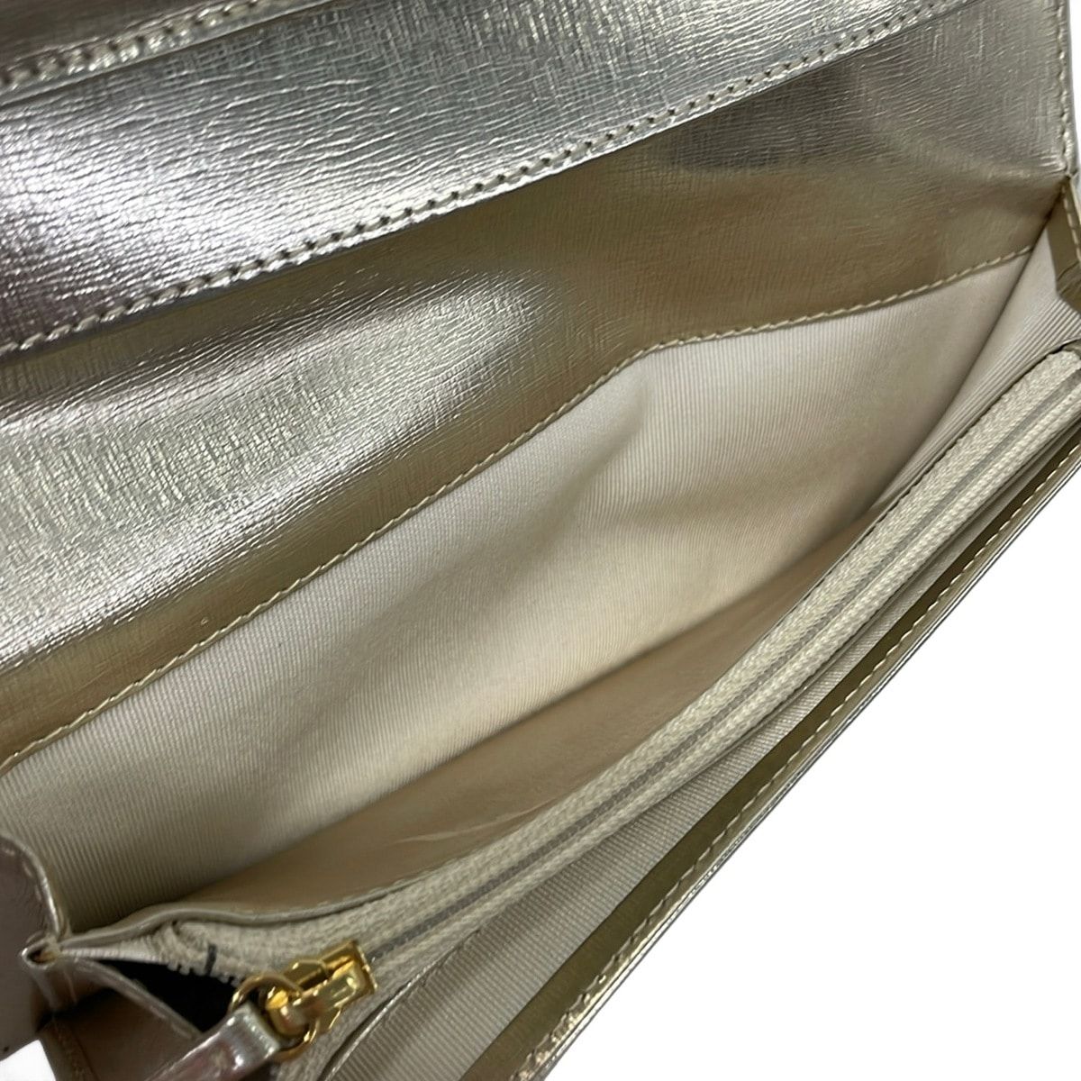 Chanel Wallet Gold CC Logo Leather — view 4