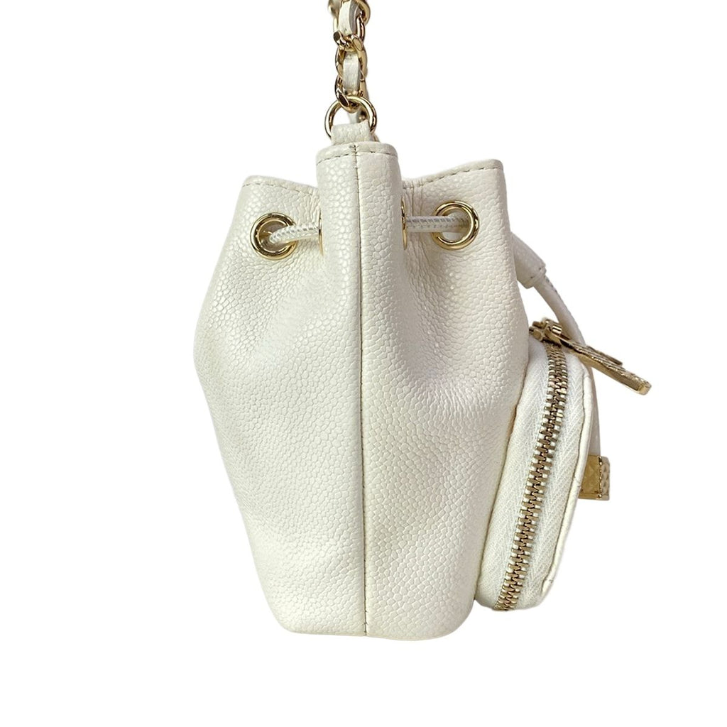 Chanel Shoulder Bag White Drawstring Gold Chain — view 2
