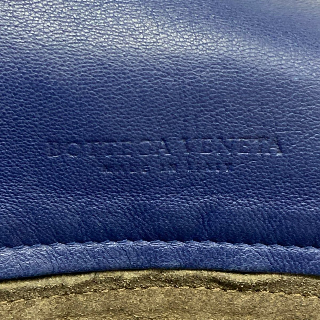 Bottega Veneta Shoulder Bag Intrecciato Navy Leather — view 8