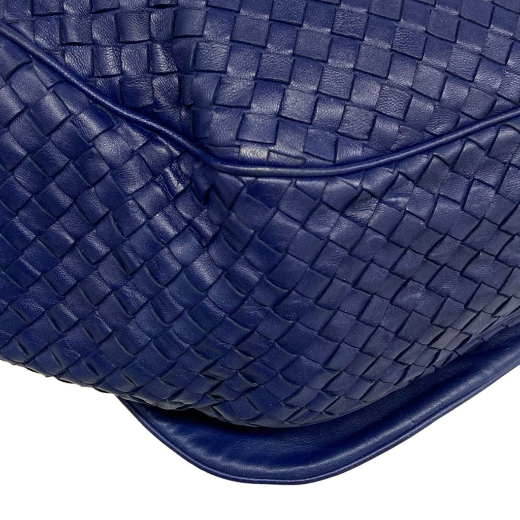 Bottega Veneta Shoulder Bag Intrecciato Navy Leather — view 6