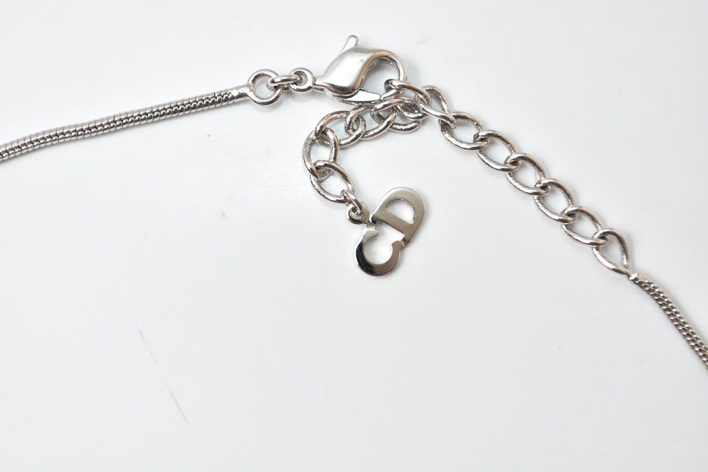 Dior Necklace D Logo Silver — view 3