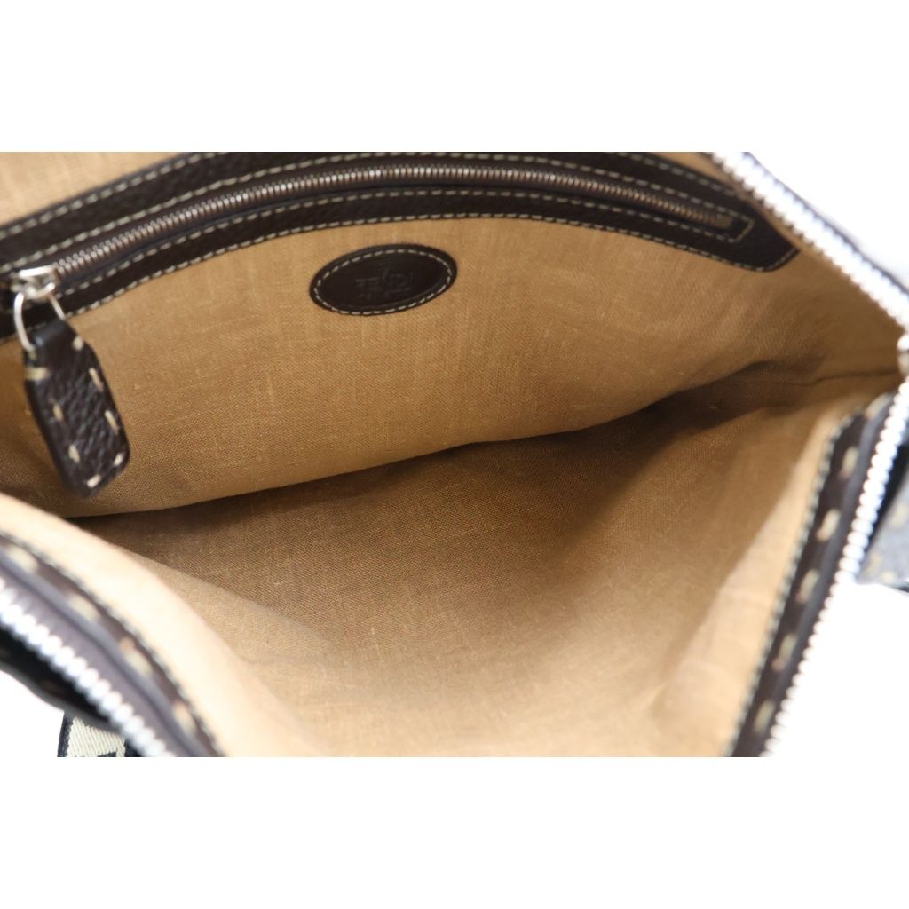 Fendi Selleria Shoulder Bag Zucca Pattern Canvas Brown — view 8