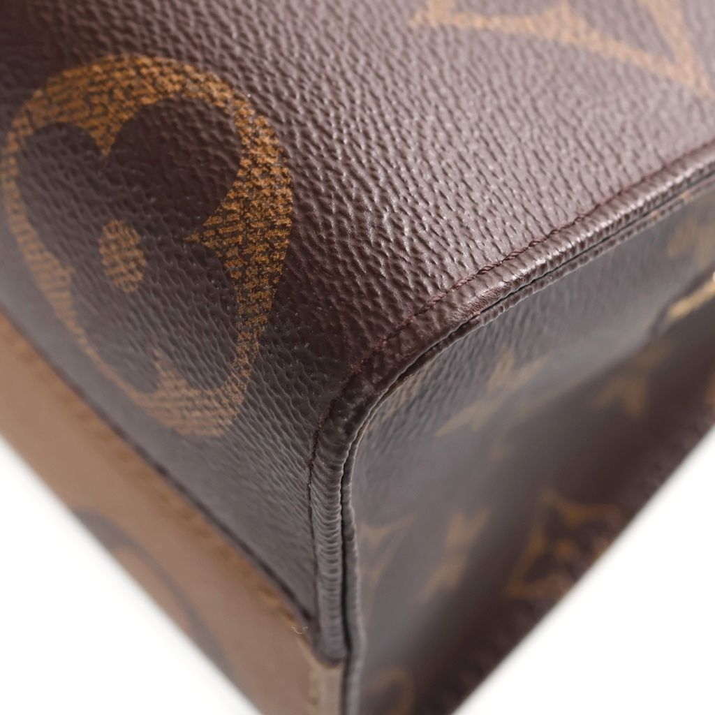 Louis Vuitton Monogram Giant Reverse On The Go East West 2-Way Bag Gold Brown — view 5