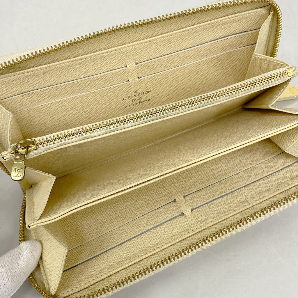 Louis Vuitton Wallet Damier Azur Zippy White — view 3