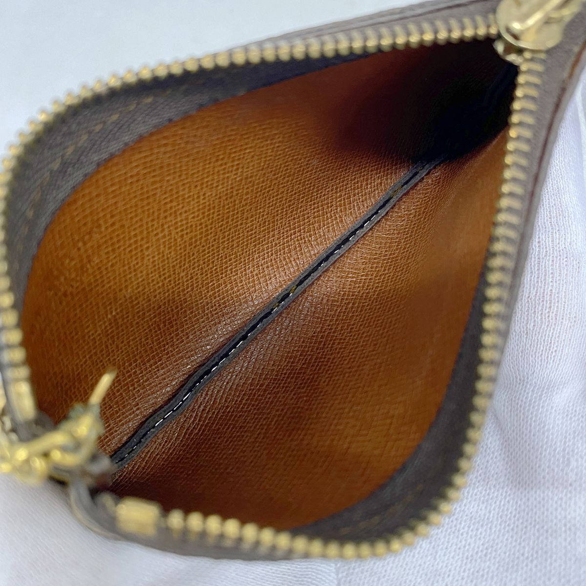 Louis Vuitton Coin Purse Monogram Pochette Cles Brown — view 3