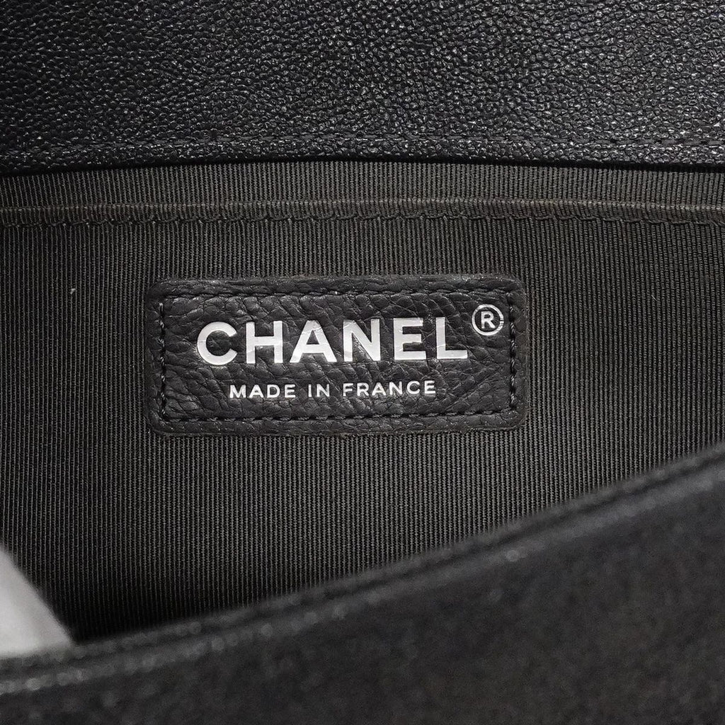 Chanel Shoulder Bag Boy Caviar Leather Gray Silver — view 5