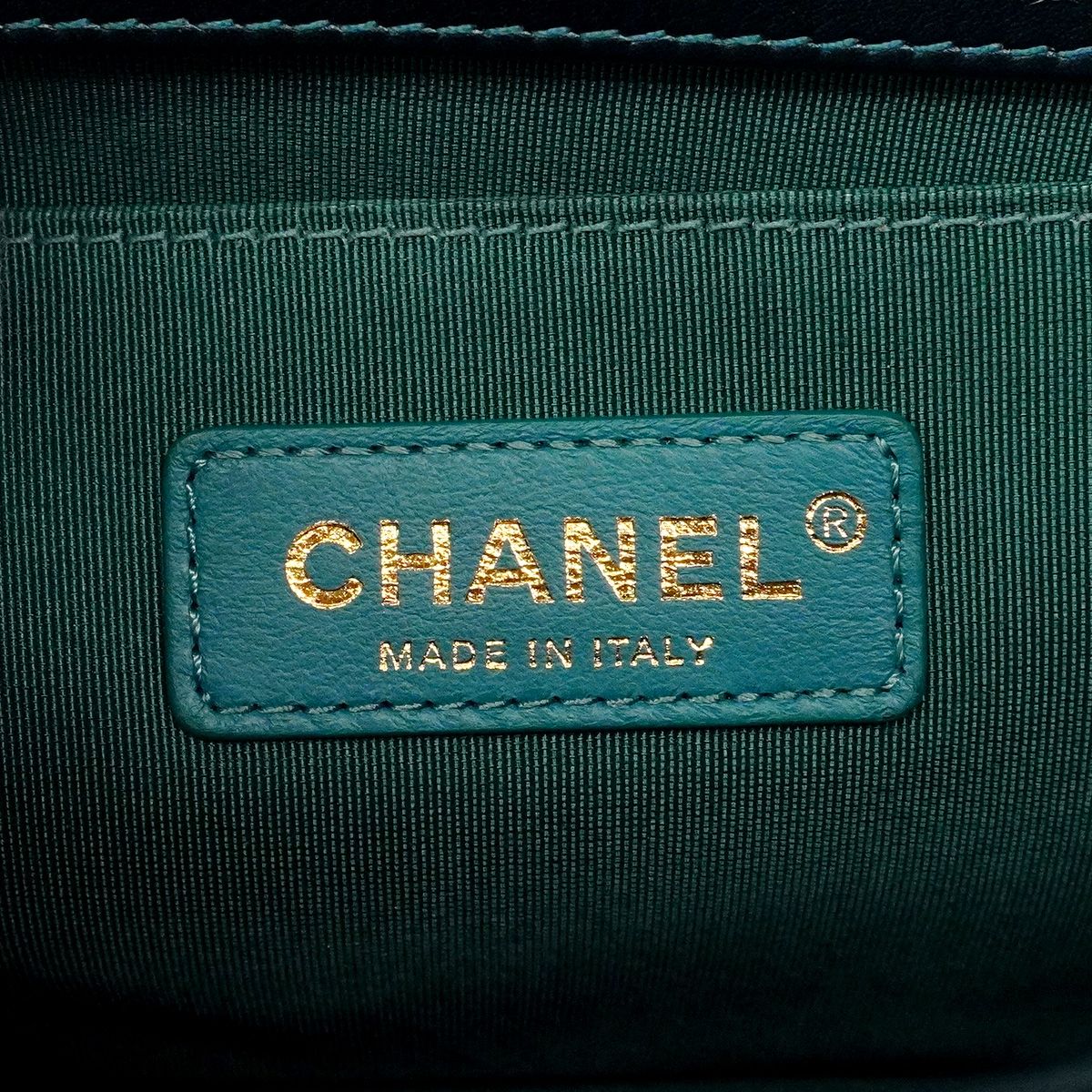 Chanel Shoulder Bag Boy Lambskin Blue Gold — view 5