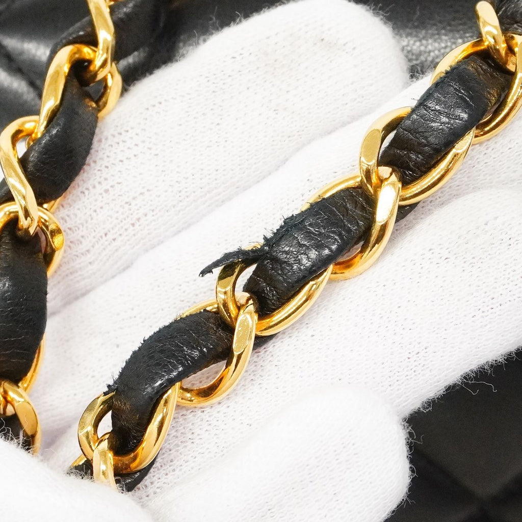 Chanel Shoulder Bag Diana Lambskin Black Gold — view 6