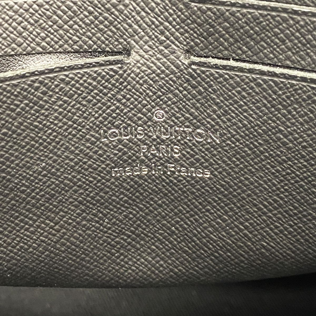 Louis Vuitton Clutch Monogram Eclipse Pochette Voyage MM Black — view 5