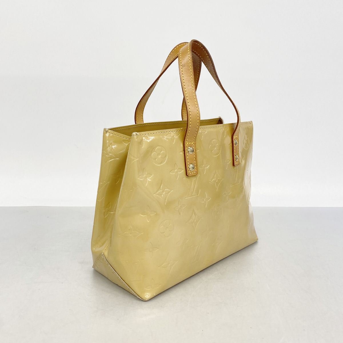 Louis Vuitton Handbag Vernis Reade PM Beige — view 2
