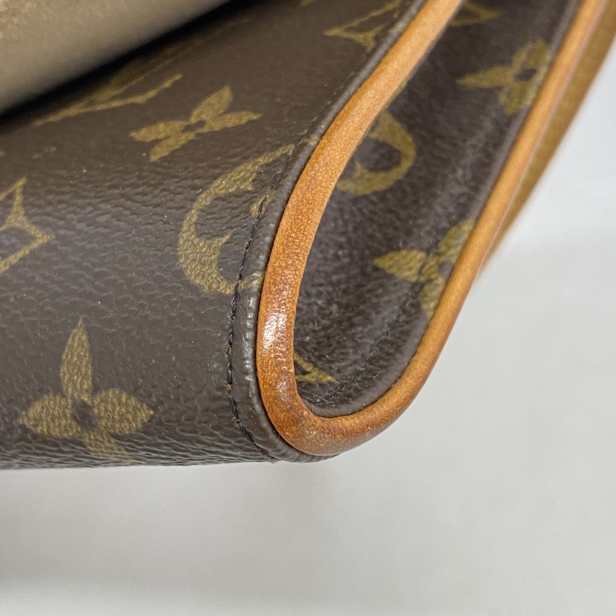Louis Vuitton Shoulder Bag Monogram Pochette Twin GM Brown — view 6