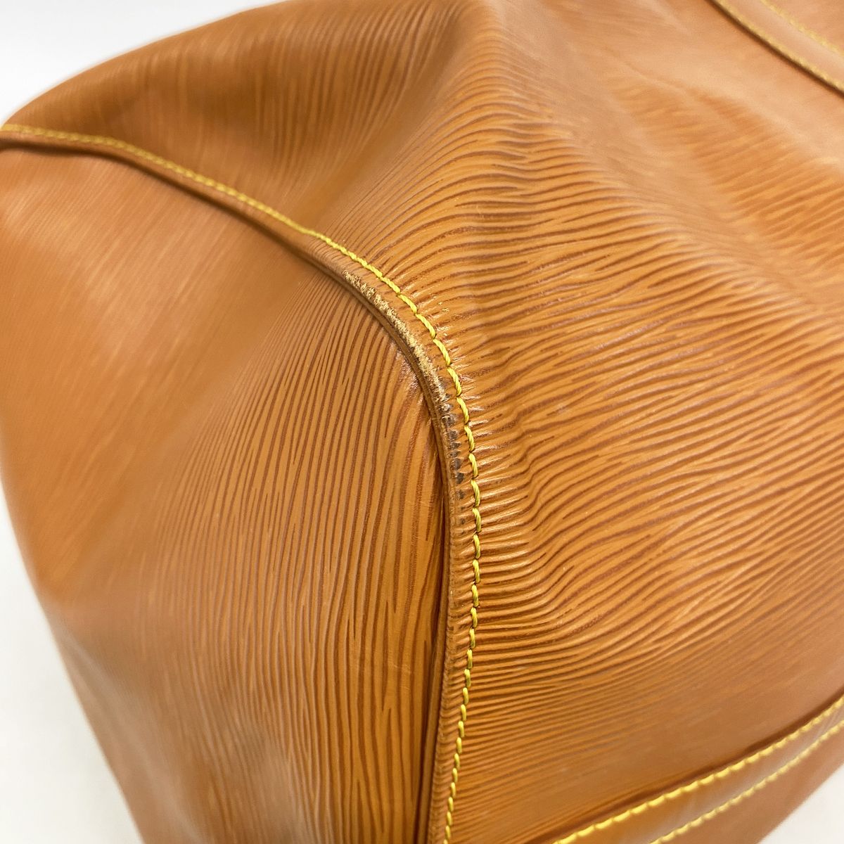 Louis Vuitton Boston Bag Epi Keepall 55 Cipango Gold — view 6