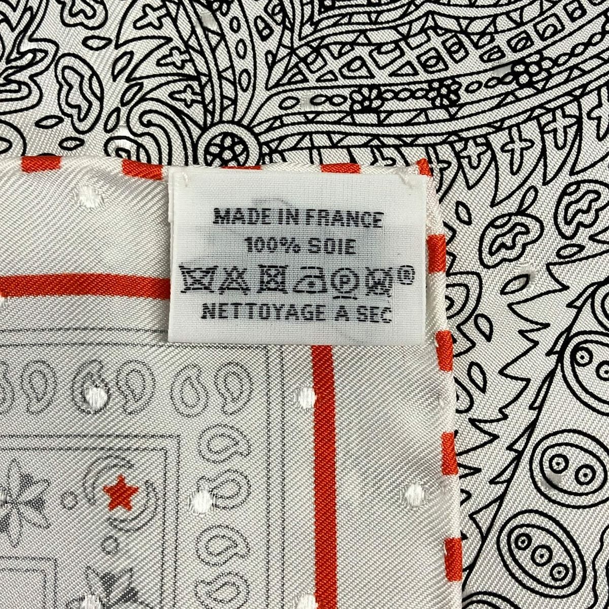 Hermes Scarf Carre 55 White Black Orange le Jardin de la Mahar — view 3