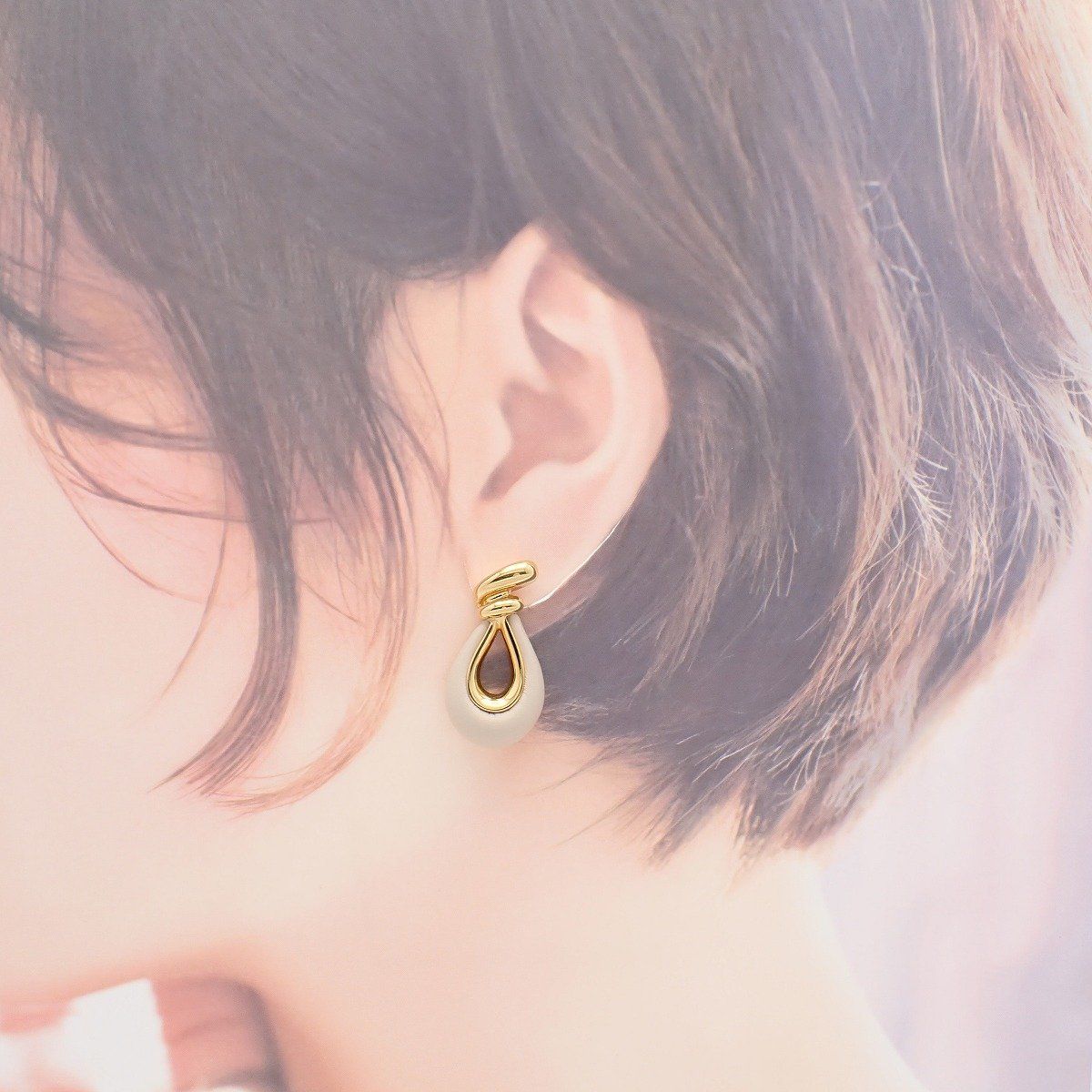 Fendi Filo Earrings Gold Color Beige — view 8