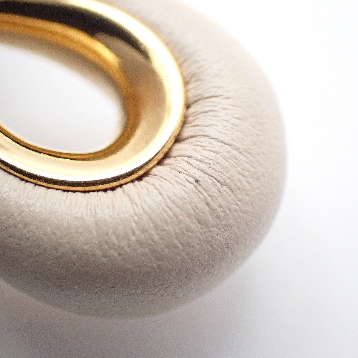 Fendi Filo Earrings Gold Color Beige — view 6